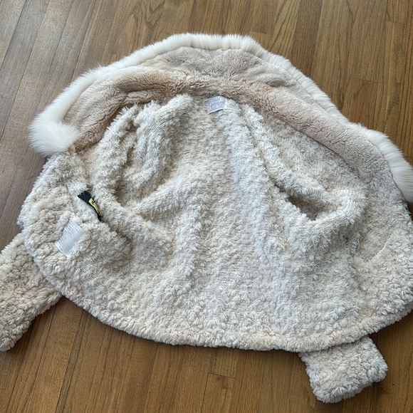 Paula Lishman Knot Fur Jacket |. Beaver and Fox Fur Jacket | a vintage treasure - Picture 11 of 17